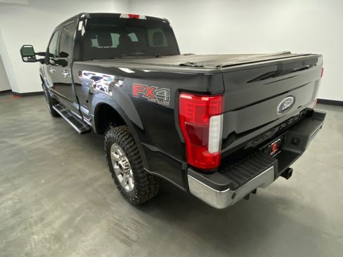 Used 2019 Ford F350 Lariat w/ Lariat Ultimate Package AWD/4WD image 4