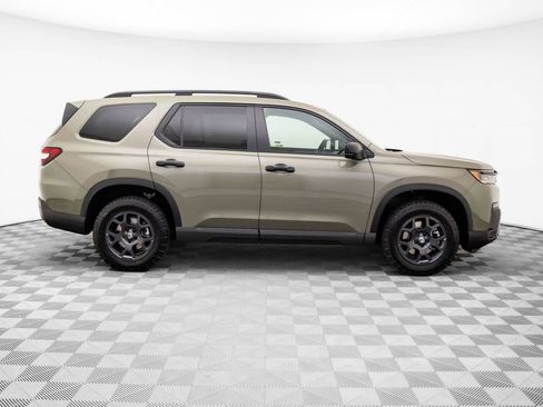 New 2026 Honda Pilot TrailSport image 7