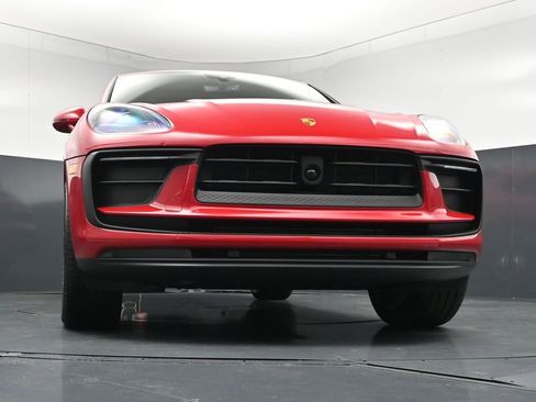 New 2026 Porsche Macan image 28