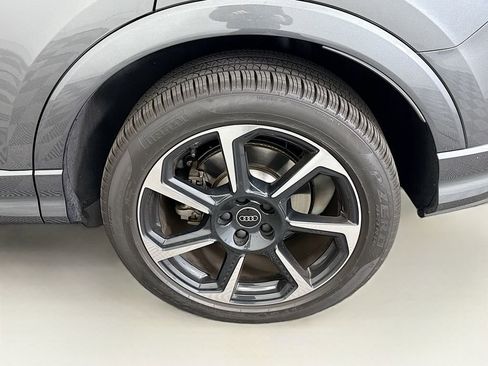 Used 2025 Audi Q3 2.0T Premium Plus w/ Premium Plus Package image 29