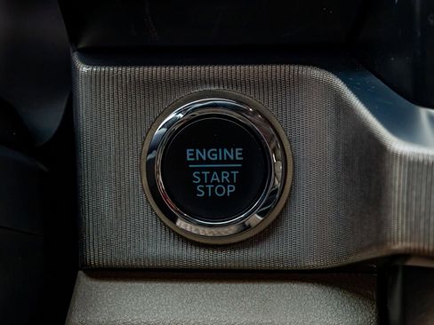 Used 2026 Ford F250 Platinum w/ Platinum Plus Package image 23