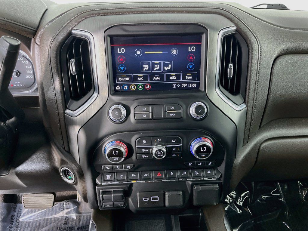 Used 2022 GMC Sierra 3500 Denali w/ Denali Ultimate Package AWD/4WD image 23