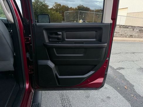 Used 2017 RAM 1500 Express image 22