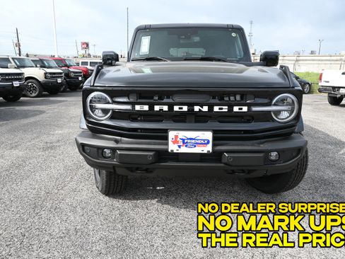 New 2026 Ford Bronco Outer Banks AWD/4WD image 9