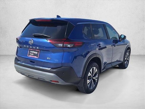 Used 2023 Nissan Rogue SV FWD image 5