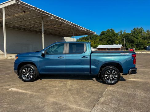 Used 2024 Chevrolet Silverado 1500 LT AWD/4WD image 7