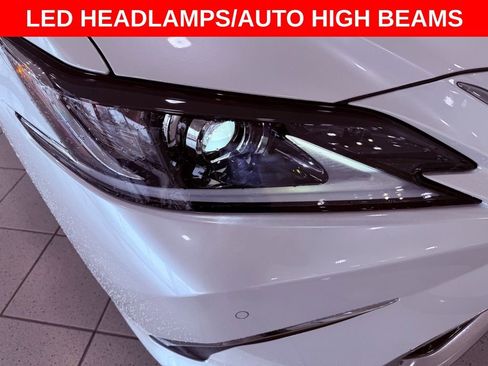 Certified 2025 Lexus ES 350 w/ Premium Package image 9