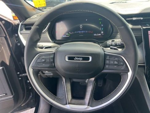 Used 2024 Jeep Grand Cherokee Limited 4xe AWD/4WD image 10