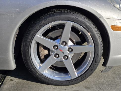 Used 2006 Chevrolet Corvette Coupe w/ Preferred Equipment Group image 10