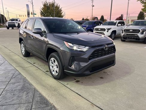 New 2025 Toyota RAV4 LE image 7