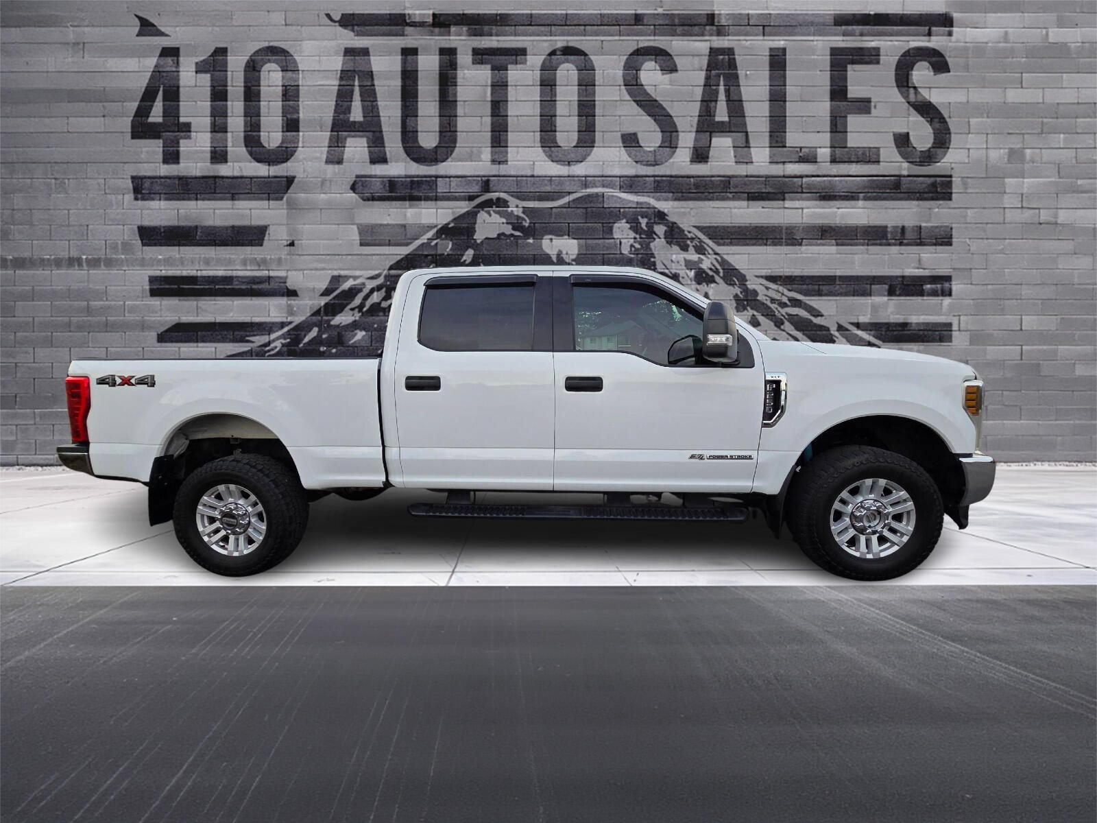 Used 2019 Ford F250 XLT AWD/4WD image 2