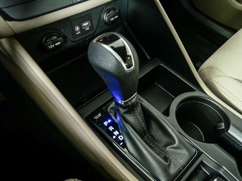 Used 2019 Hyundai Tucson SE image 20