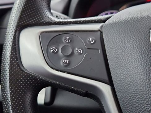 Used 2024 GMC Terrain SLE image 23