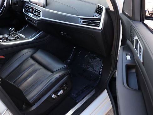 Used 2020 BMW X7 xDrive40i w/ Premium Package image 34