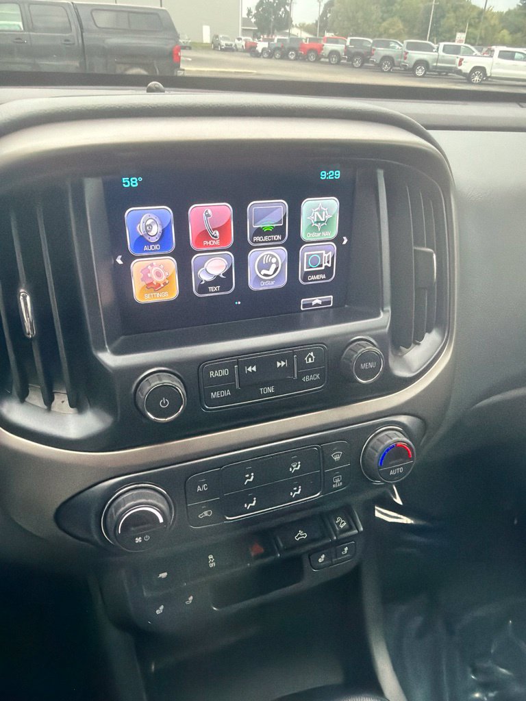 Used 2018 Chevrolet Colorado Z71 AWD/4WD image 10