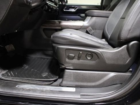 Used 2024 Chevrolet Silverado 2500 LTZ w/ LTZ Convenience Package image 20