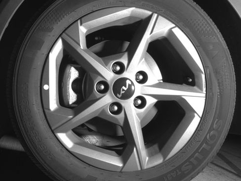 Used 2025 Kia K4 LXS image 12