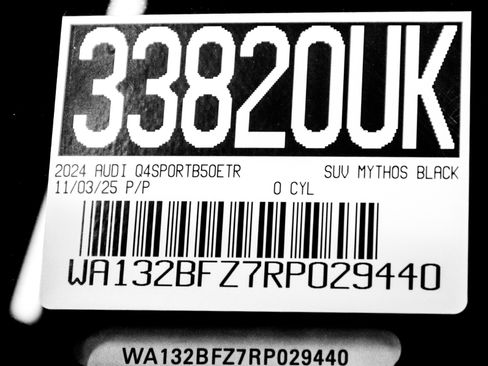 Used 2024 Audi Q4 e-tron Premium Plus image 30