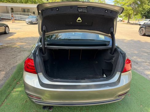 Used 2018 BMW 330i xDrive Sedan AWD/4WD image 7