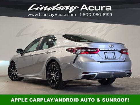 Used 2021 Toyota Camry SE w/ Cold Weather Package AWD/4WD image 4