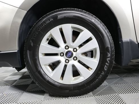 Used 2017 Subaru Outback 2.5i Premium image 9