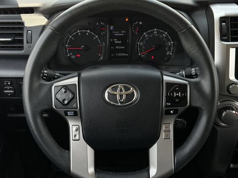Used 2020 Toyota 4Runner SR5 Premium w/ Moonroof Package AWD/4WD image 13