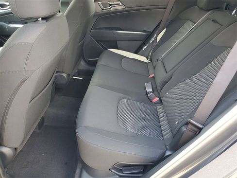 New 2025 Kia Sportage LX image 20