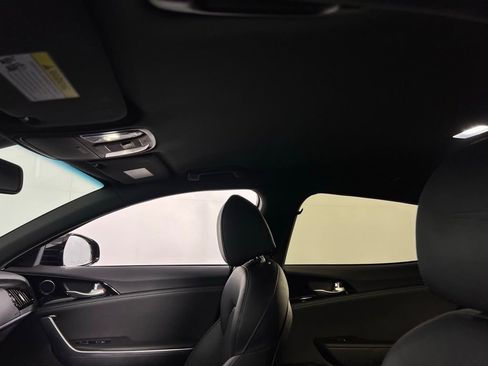 Used 2021 Kia Stinger GT-Line image 24