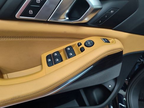 Used 2026 BMW X5 xDrive50e w/ M Sport Package image 12