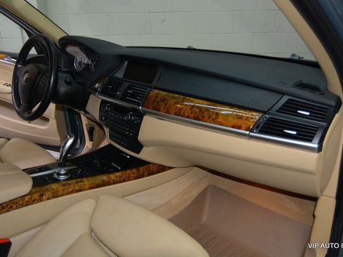 Used 2007 BMW X5 4.8i image 12