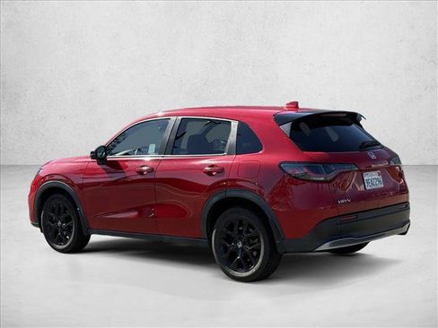 Used 2023 Honda HR-V Sport image 7