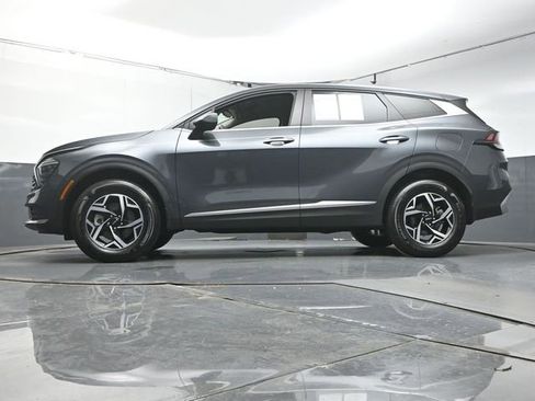Used 2025 Kia Sportage LX AWD/4WD image 34