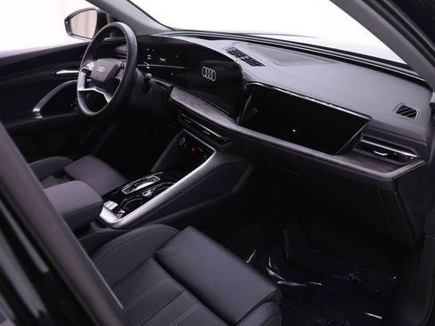 Certified 2025 Audi Q5 Premium Plus w/ Premium Plus AWD/4WD image 23
