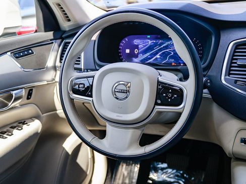 Used 2023 Volvo XC90 B5 Core image 16