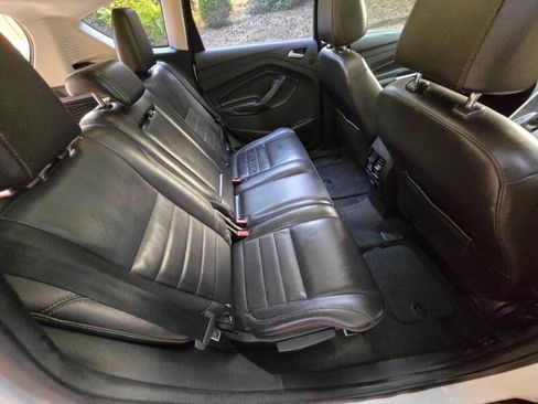 Used 2013 Ford C-MAX SEL FWD image 11