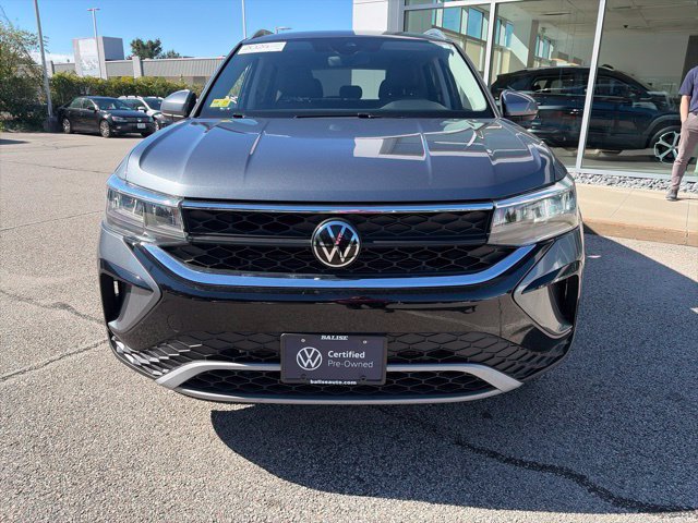 Certified 2024 Volkswagen Taos SE AWD/4WD image 9