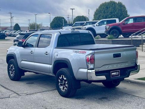Used 2023 Toyota Tacoma TRD Off-Road AWD/4WD image 4