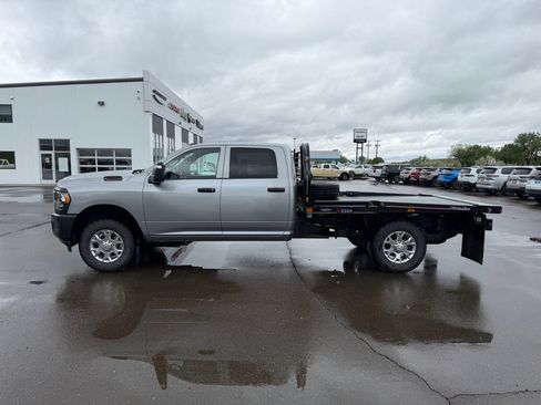 Used 2024 RAM 3500 Tradesman AWD/4WD image 11