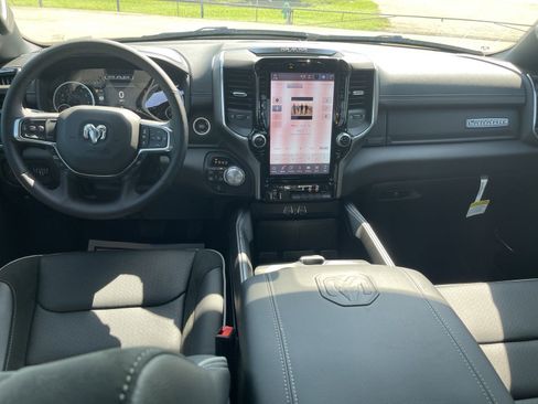 Used 2025 RAM 1500 Laramie w/ Laramie Southwest Edition image 16