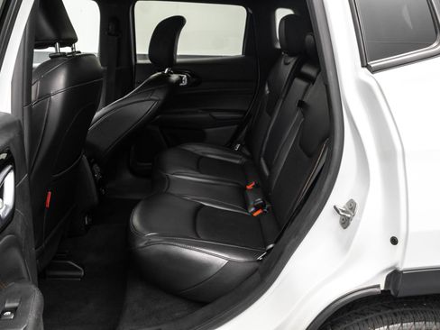 Used 2023 Jeep Compass Trailhawk image 29