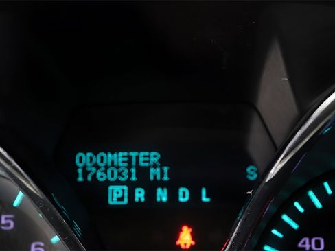 Used 2013 Chevrolet Traverse LS image 15