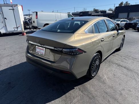 New 2026 Nissan Sentra SV w/ Floor Mat Package FWD image 5