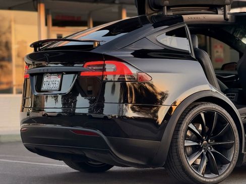 Used 2017 Tesla Model X 100D image 9