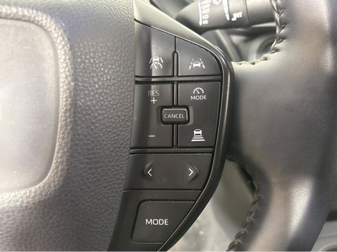 Used 2023 Toyota Prius LE image 20