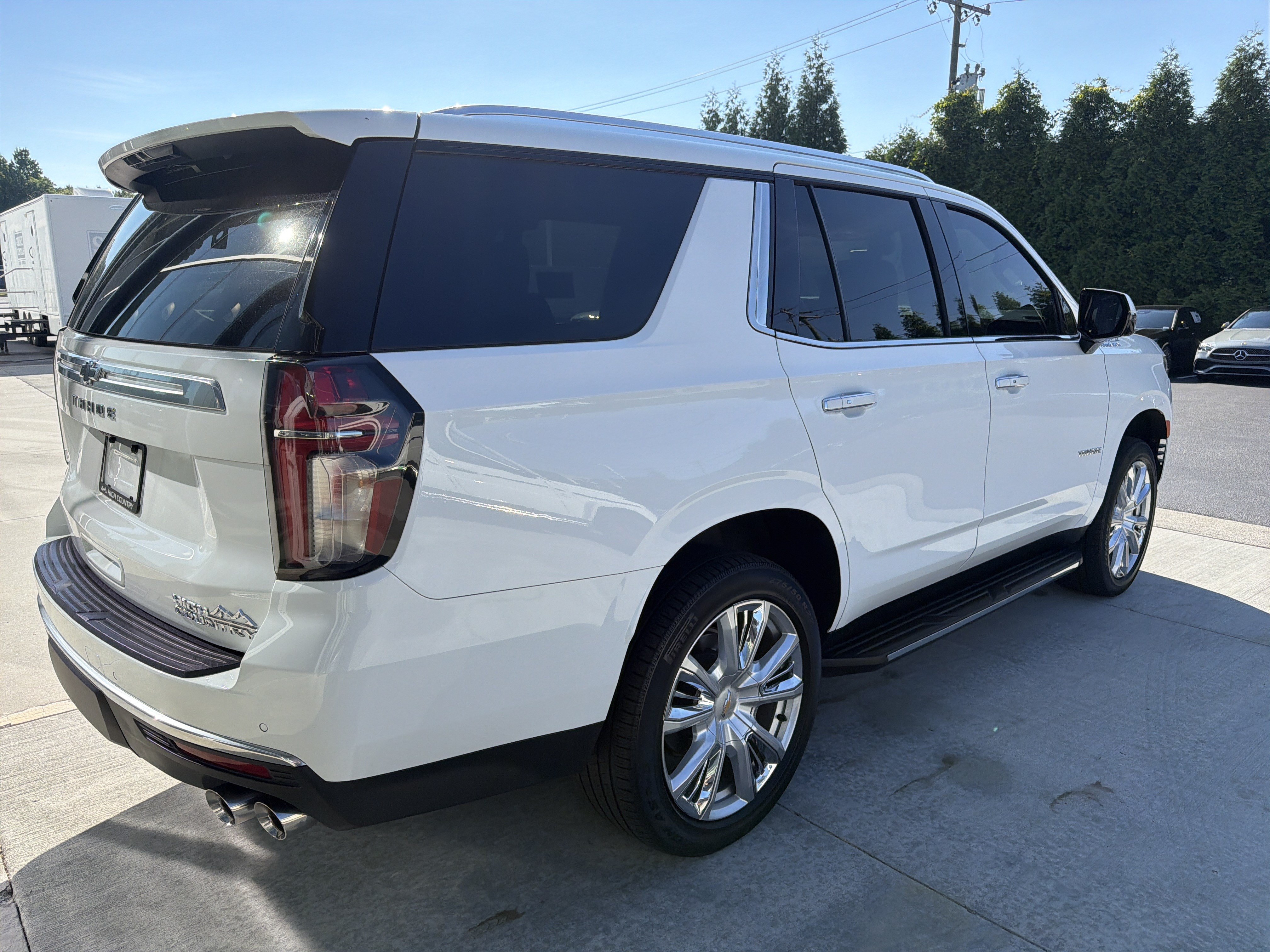 Used 2021 Chevrolet Tahoe High Country AWD/4WD image 11