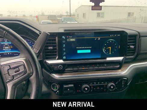 Certified 2024 Chevrolet Silverado 2500 LT w/ All Star Edition image 6