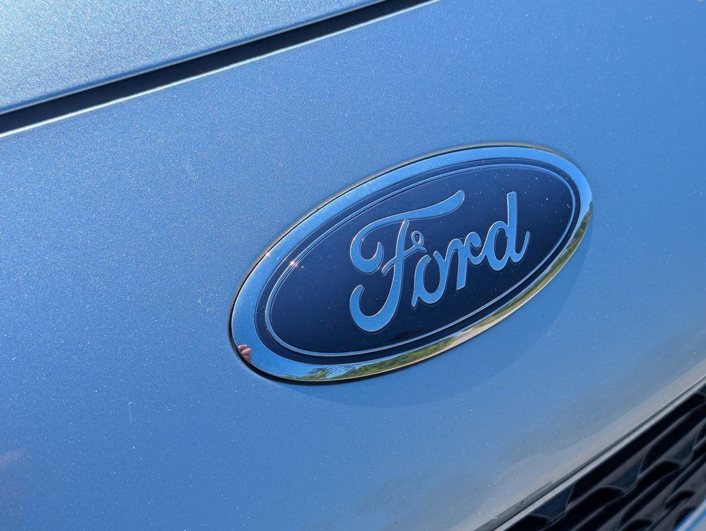Used 2022 Ford Escape SE FWD image 10