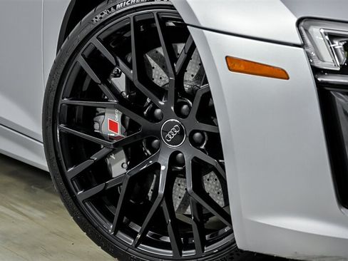 Used 2018 Audi R8 V10 plus AWD/4WD image 3