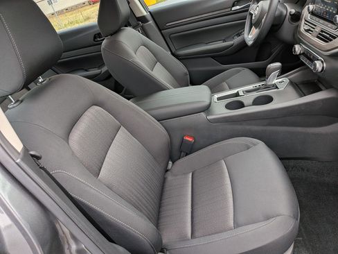 New 2025 Nissan Altima 2.5 SV image 31