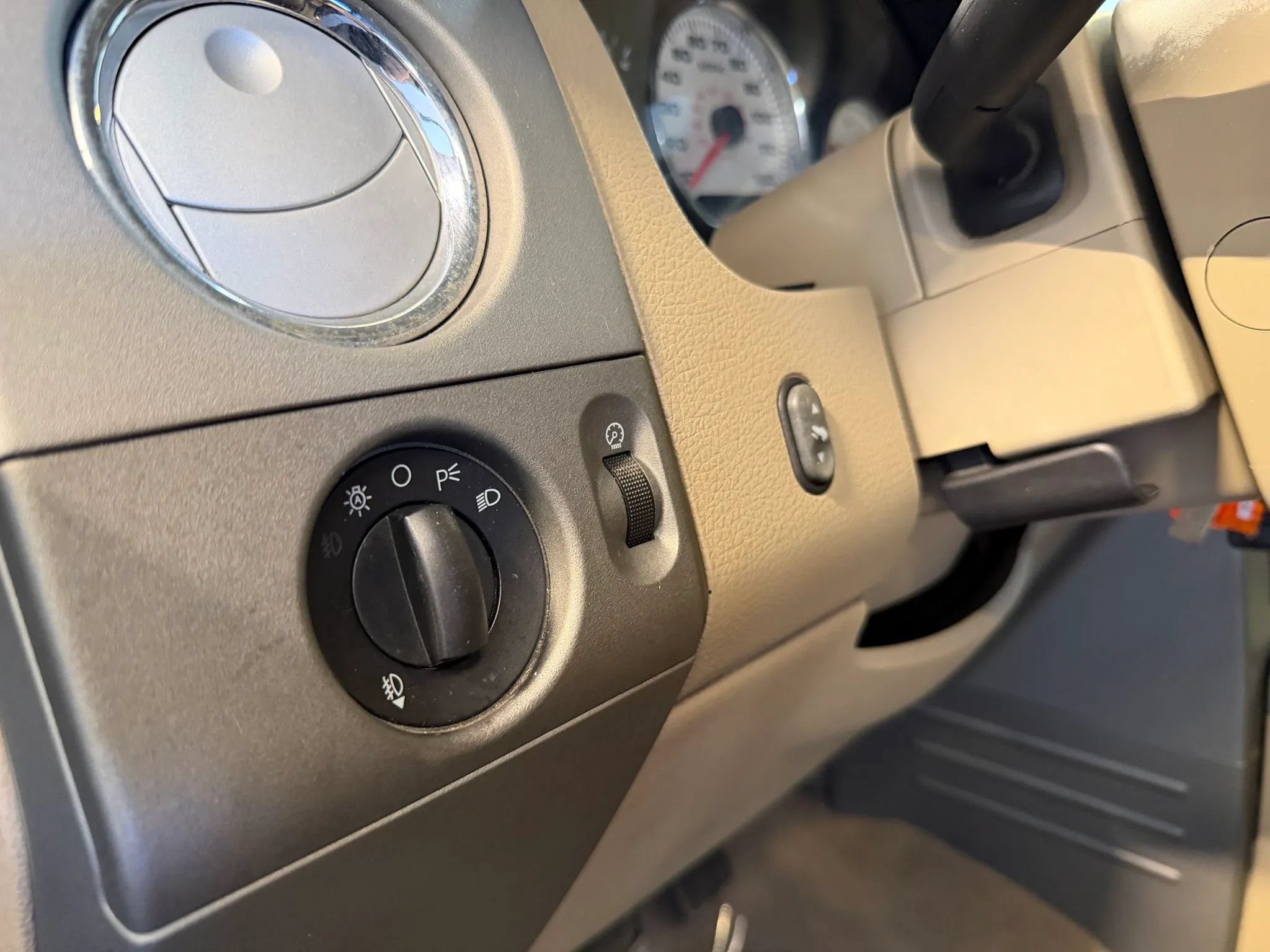 Used 2006 Ford F150 King Ranch AWD/4WD image 12